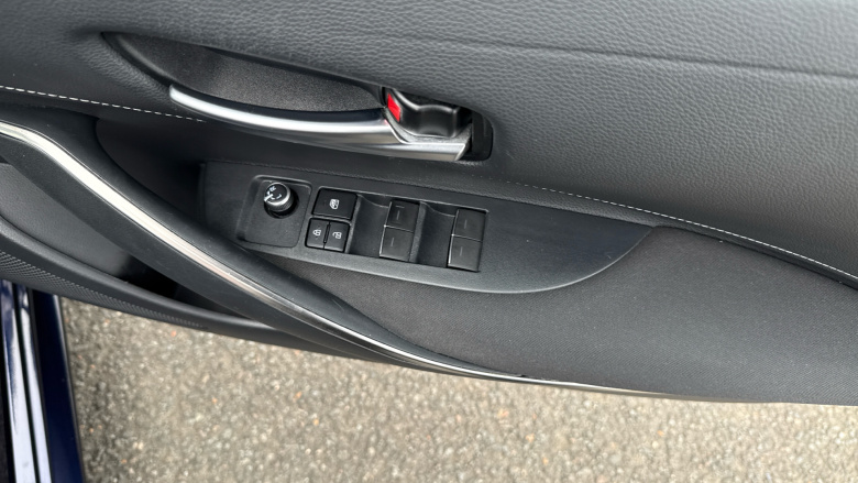 Toyota Corolla 1.8 VVT-i Hybrid Icon Tech 5dr CVT Hybrid Estate